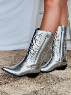 RERUN Ladies Silver Metallic Boots