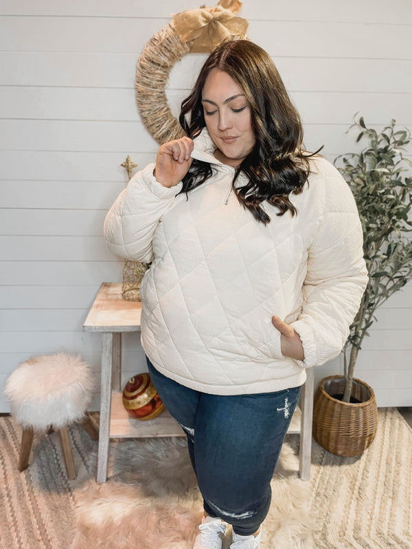 Curvy Natural Quilted Pullover